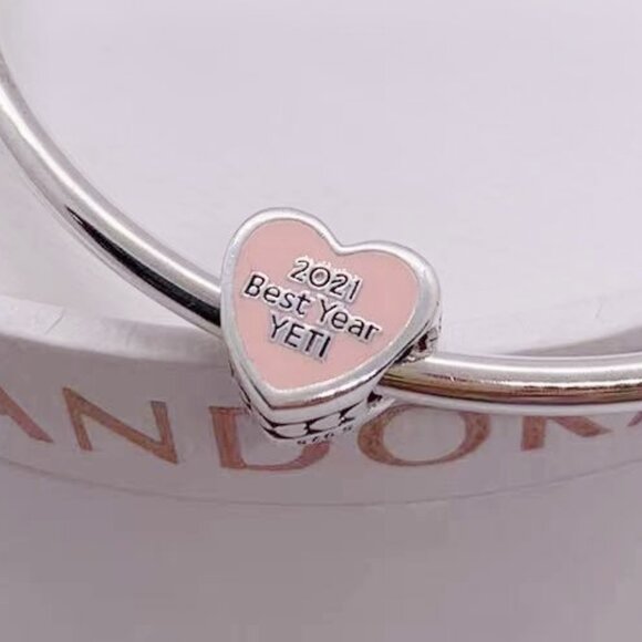 Pandora We Deliver 2021 Best Year Yeti Exclusive Charm - Picture 3 of 3